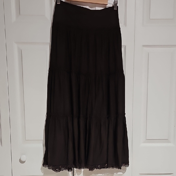 GNW Dresses & Skirts - GNW Brown Tiered Maxi Skirt Lace Hem Size Small